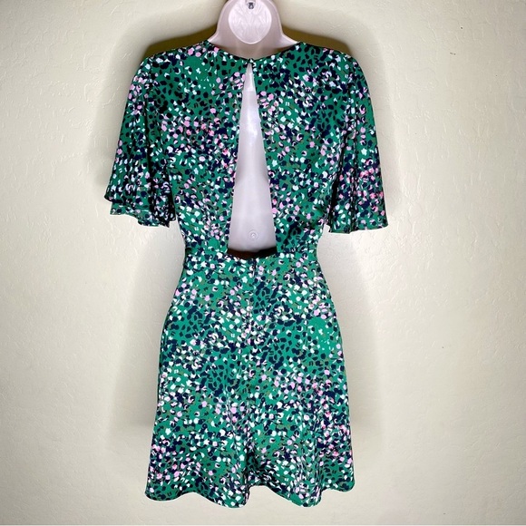 Topshop Animal Print Satin Open Back Green Flutter Sleeve Mini Dress Size 2 - Picture 10 of 16